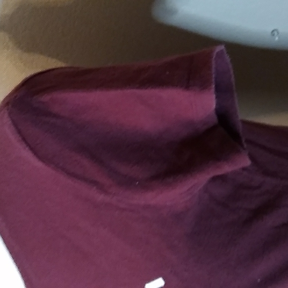 Old Navy, Girls Maroon XL, Short Sleeve Top - Picture 8 of 11
